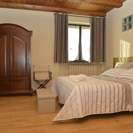 Bed & Breakfast Ai Pruesot