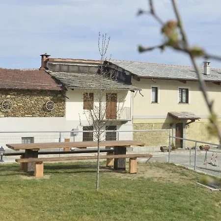 Bed & Breakfast Ai Pruesot